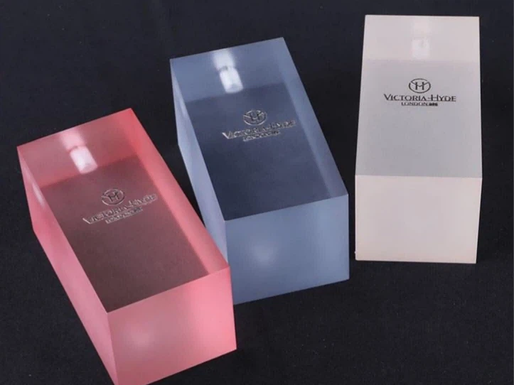 Watch Display Case: Luxury Vs Budget Options Watch Display Case: Luxury Vs Budget Options